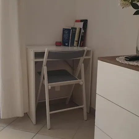Apartment Sweetness Wave